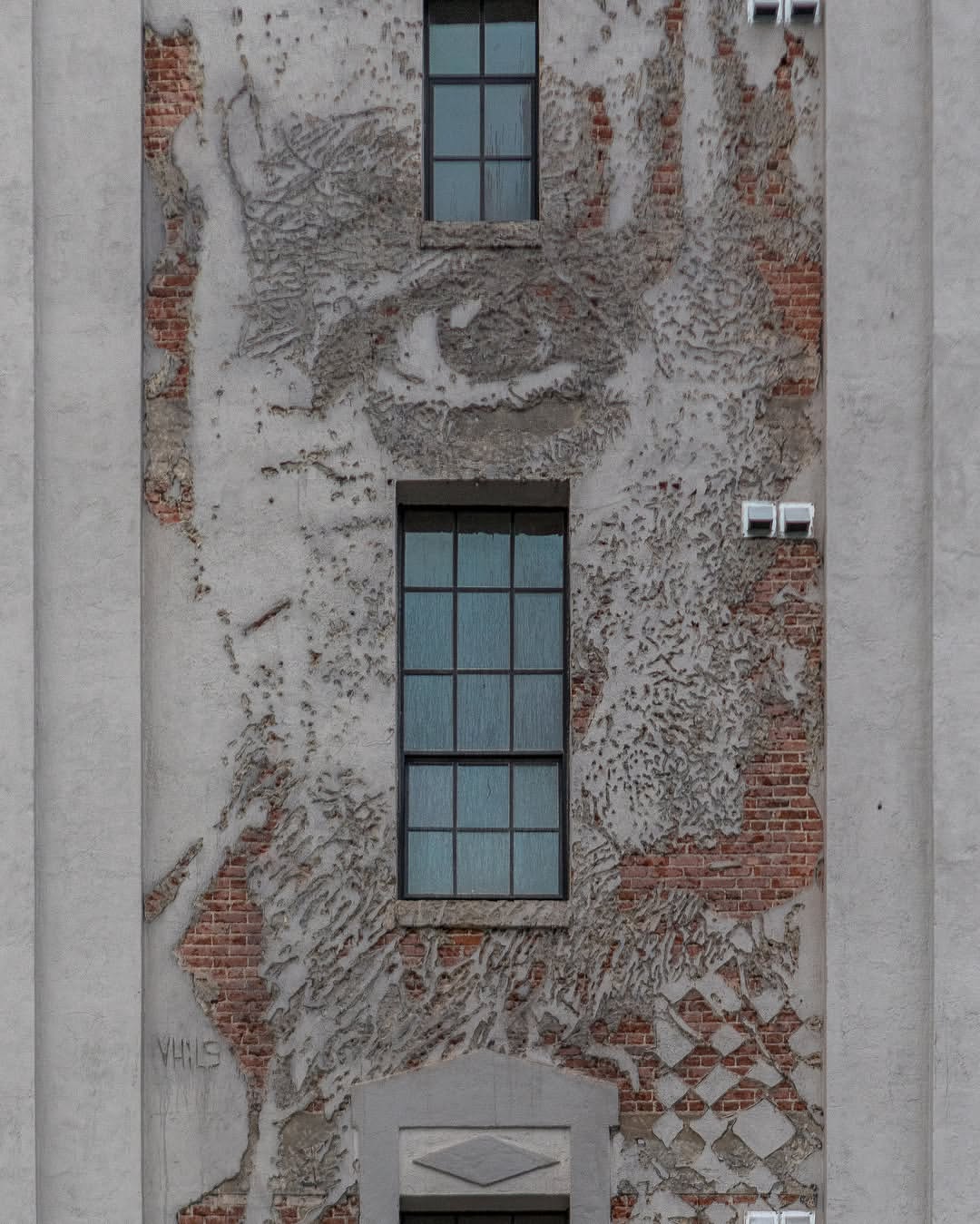 Vhils — work 4